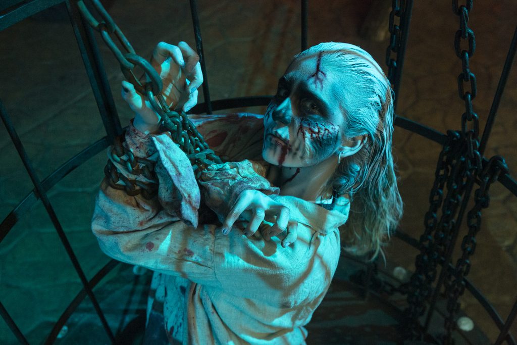 Filmstadt Spooky Tour: Why Senjo Color Isn't for the Faint of Heart Right Now 4 Scare actor wearing white horror makeup at the Spooky Tour